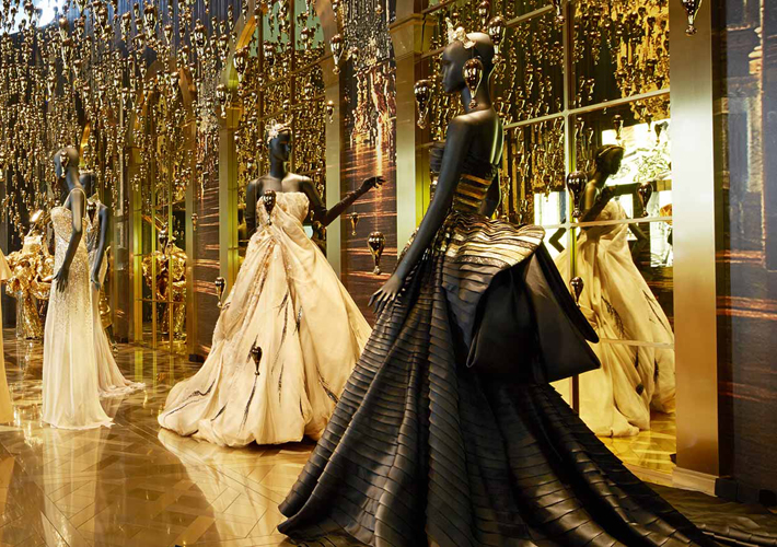 迪奥[Dior]精神上海当代橱窗艺术展